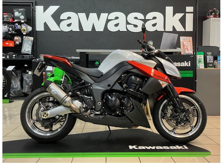 KAWASAKI Z1000 / DSN MOTOS 40