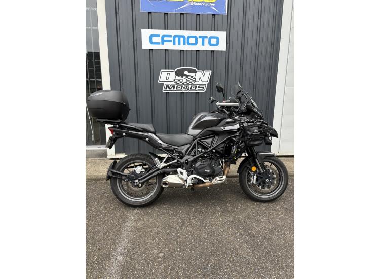 BENELLI TRK 502 / 127.96 €/MOIS* / DSN MOTOS 40