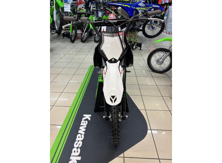 YCF 125 LITE / DSN MOTOS 40