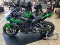 KAWASAKI ZH2  / 298.30€/MOIS* / DSN MOTOS 40