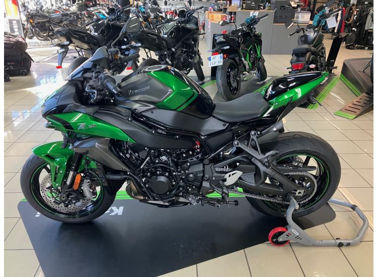 KAWASAKI ZH2  / 298.30€/MOIS* / DSN MOTOS 40