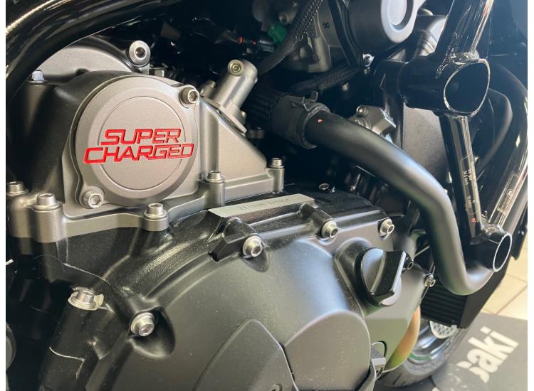 KAWASAKI ZH2  / 298.30€/MOIS* / DSN MOTOS 40