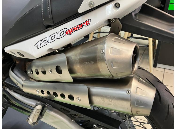 MOTO MORINI 1200 CORSARO MILANO/ DSN MOTOS 40