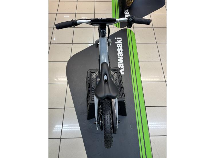 YCF MINI 12  / DSN MOTOS 40