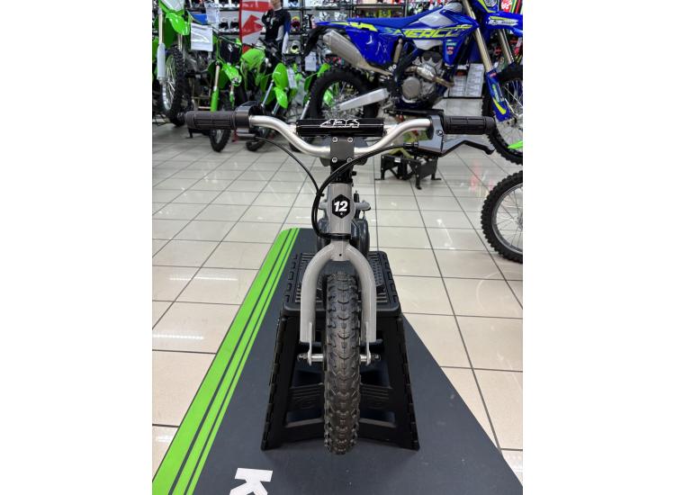 YCF MINI 12  / DSN MOTOS 40