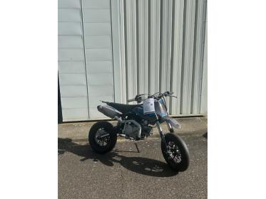 YCF 125 SUPERMOTARD